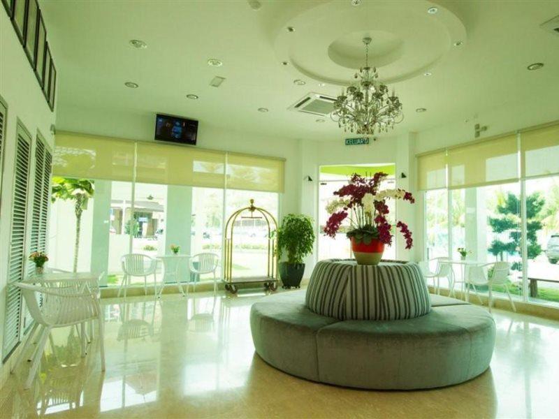 Aurora Boutique Hotel Bahau Exterior foto